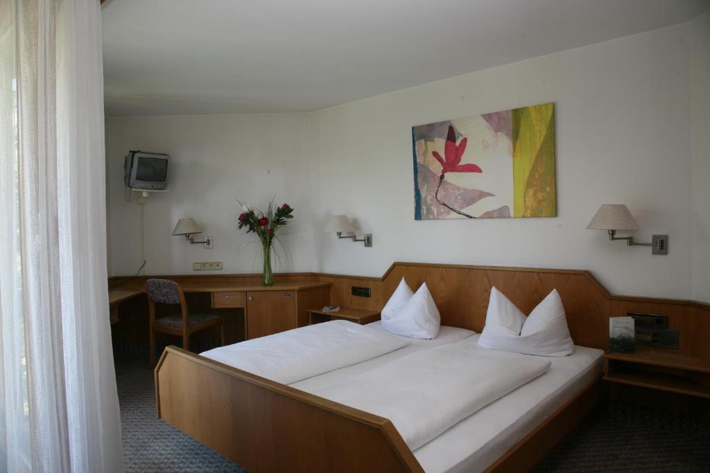 Hotel Mohren Ochsenhausen Zimmer foto